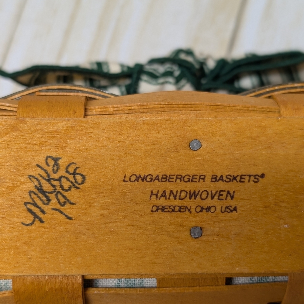 LONGABERGER Picture Perfect Sweetheart Series Basket - Picture 4 of 12